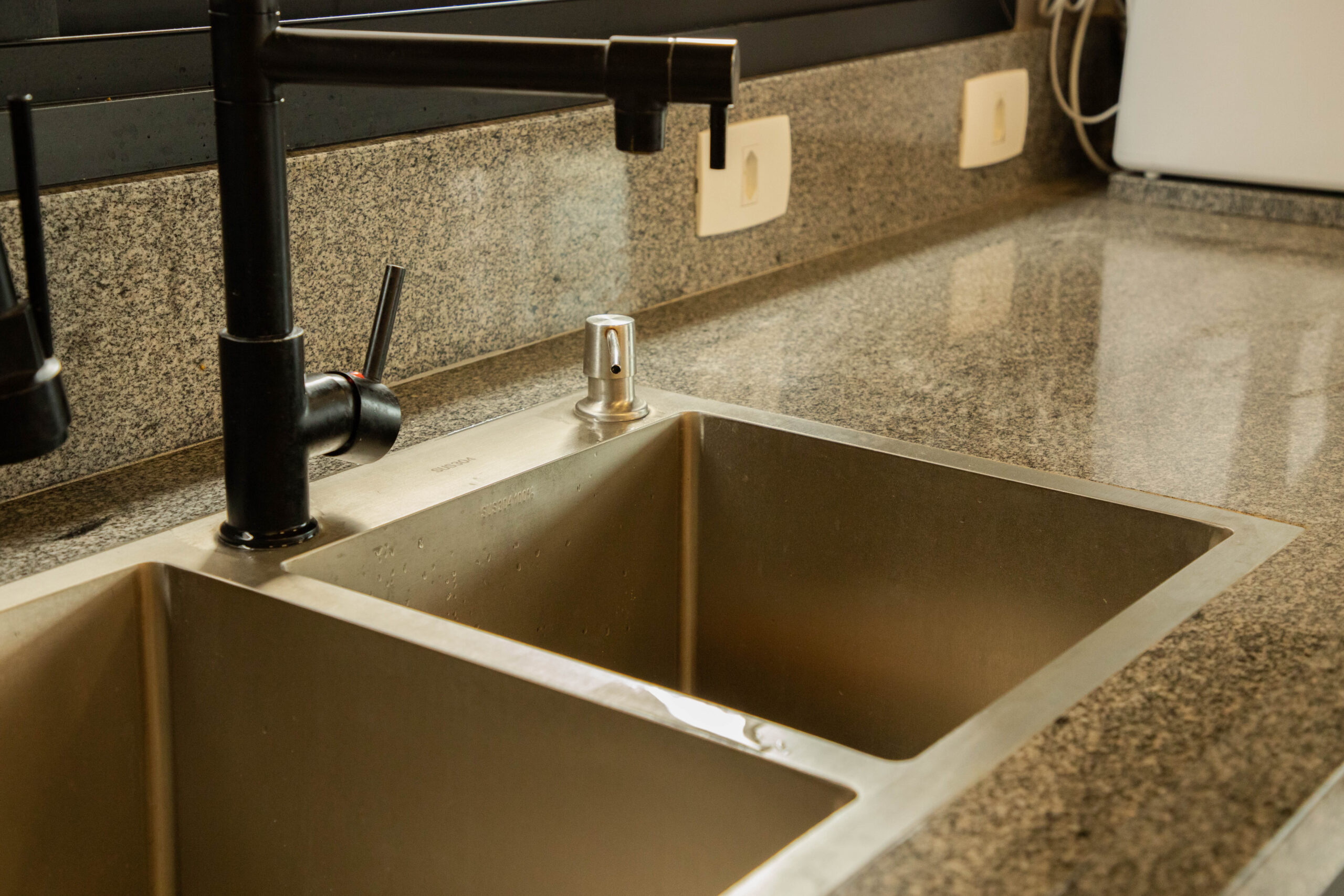 Image hover effect image